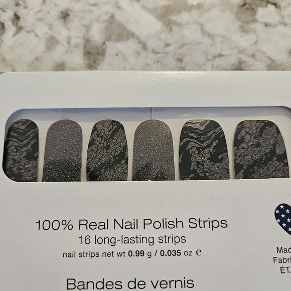 Color Street Nail Strips - Retired Magic Potion - Green To Purple Color Shifting - Picture 2 of 4